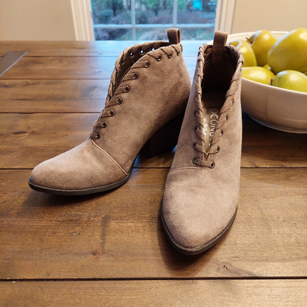 NWOB Coconuts Split Top Gray Ankle Boots